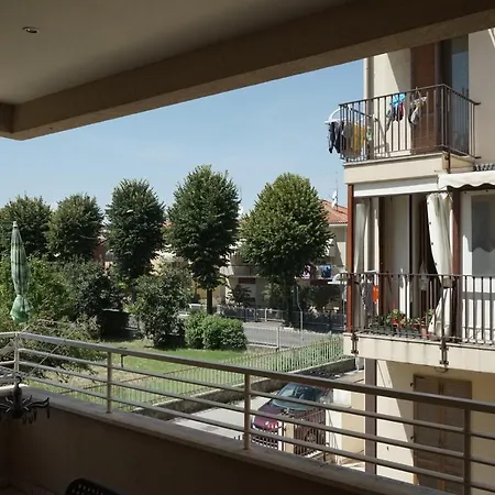 Viserba Holidays بيت للعطل *
